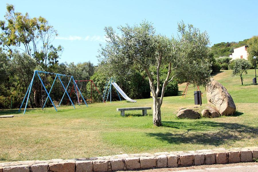 Residence Portolaconia Appartamenti Cannigione Exterior photo