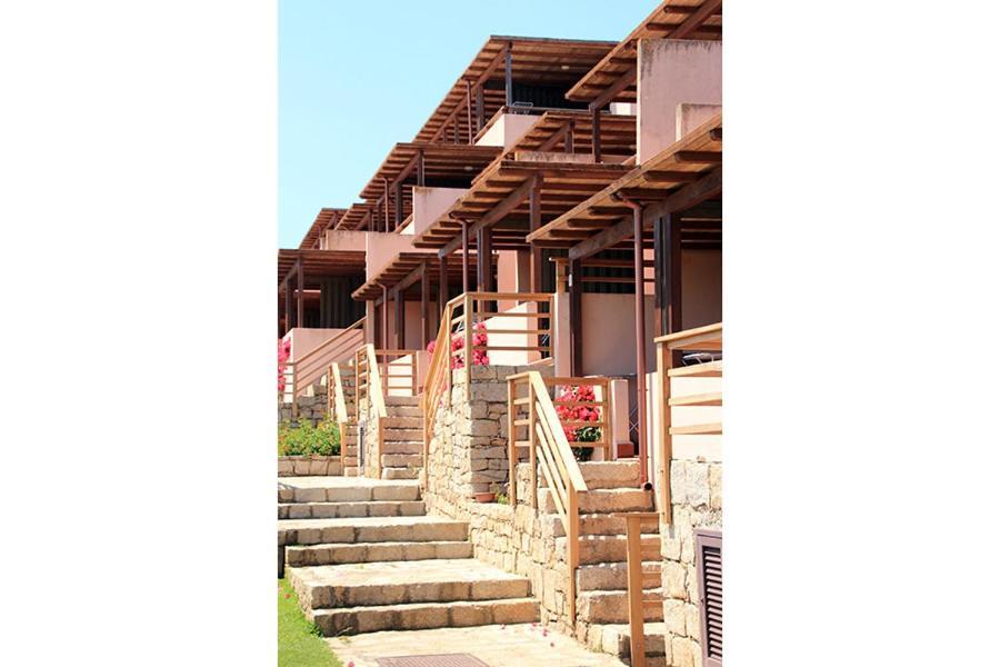Residence Portolaconia Appartamenti Cannigione Exterior photo