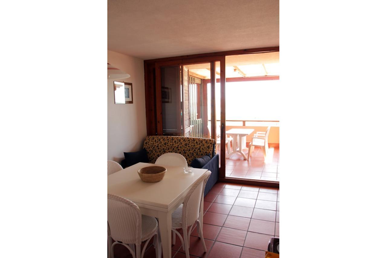 Residence Portolaconia Appartamenti Cannigione Room photo